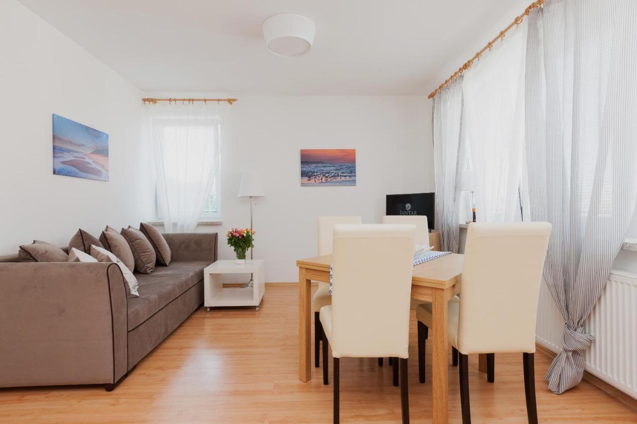 Jantar Apartamenty - Wylotowa 코워브제크 외부 사진