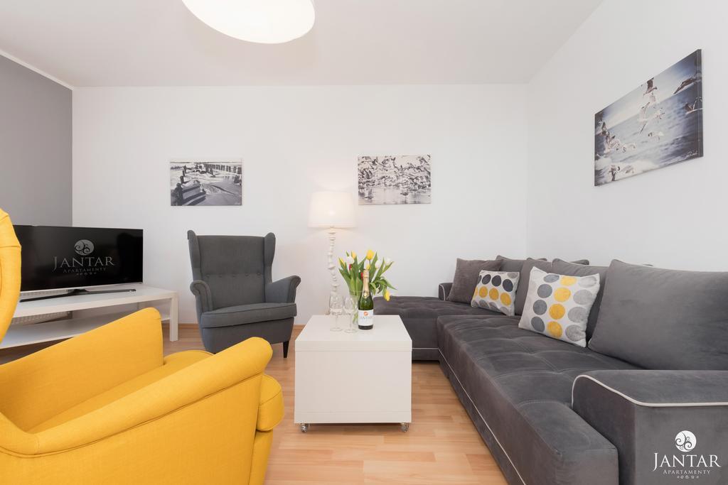 Jantar Apartamenty - Wylotowa 코워브제크 외부 사진